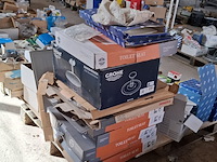 Assortiment sanitair toebehoren, o.a. grohe - afbeelding 11 van  21