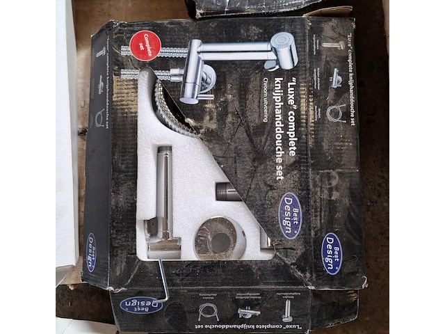 Assortiment sanitair toebehoren, o.a. grohe - afbeelding 20 van  21