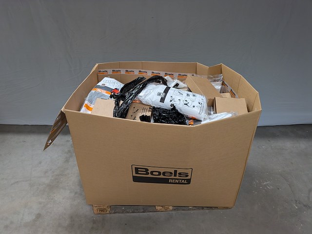 Assortiment schuurschijven, doekensetten en dustbags, o.a. b-prof, kärcher - afbeelding 1 van  17