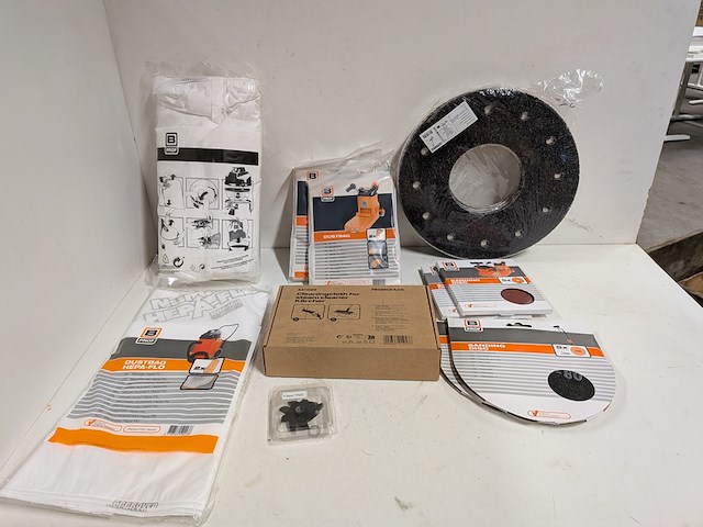 Assortiment schuurschijven, doekensetten en dustbags, o.a. b-prof, kärcher - afbeelding 11 van  17