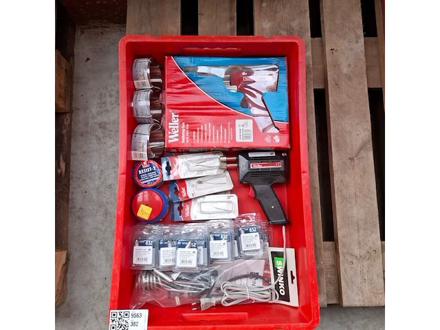 Assortiment soldeer benodigdheden, o.a. weller - afbeelding 1 van  8