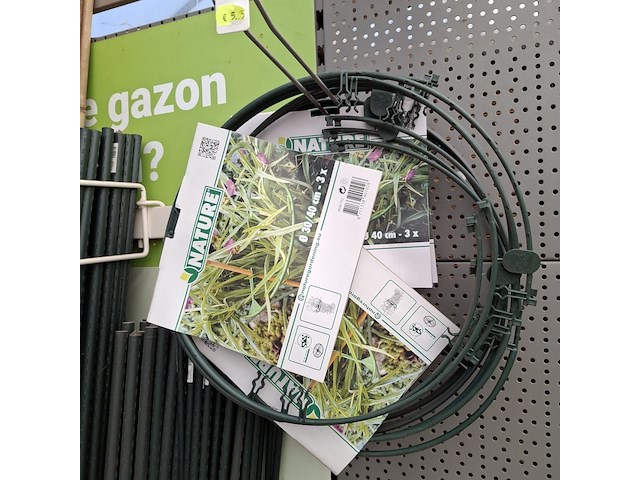 Assortiment tuin benodigdheden o.a. nature - afbeelding 2 van  17