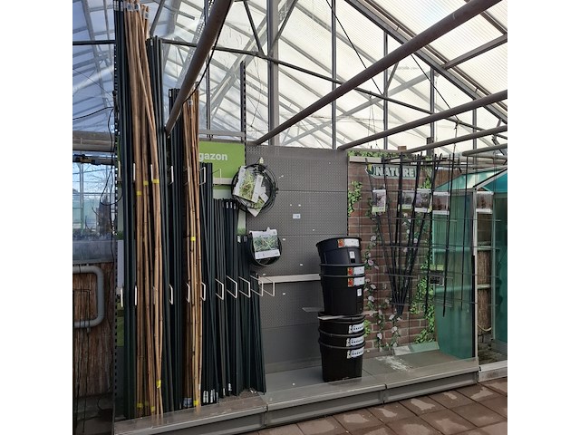 Assortiment tuin benodigdheden o.a. nature - afbeelding 1 van  17