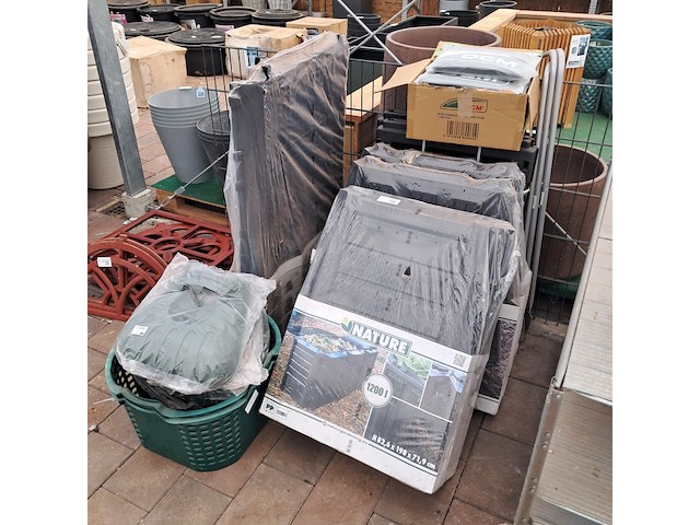 Assortiment tuin onderhoudsartikelen o.a. dcm - afbeelding 2 van  8