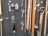 Assortiment tuingereedschap o.a. talen tools