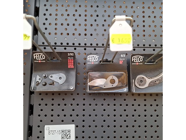 Assortiment tuingereedschap o.a. talen tools - afbeelding 6 van  13