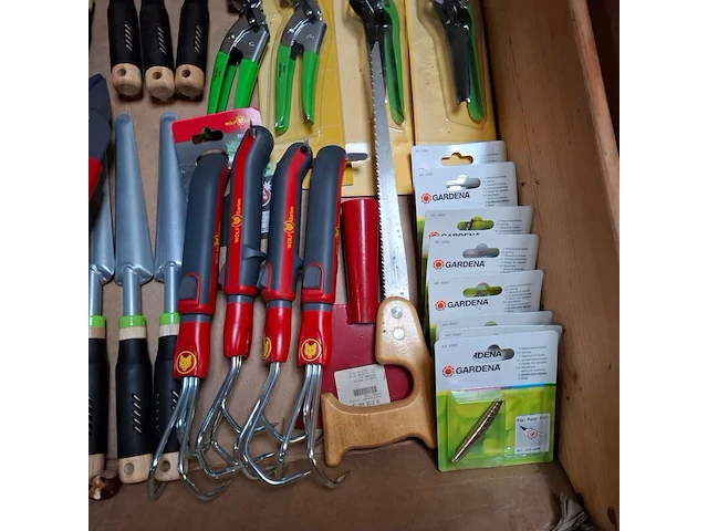Assortiment tuingereedschap - afbeelding 3 van  12