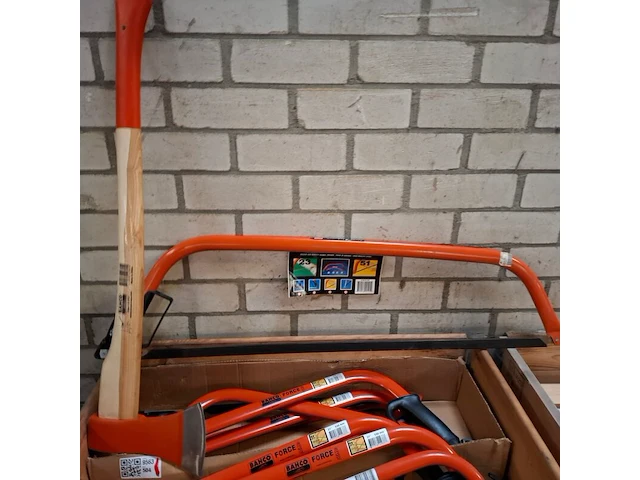 Assortiment tuingereedschap - afbeelding 5 van  12