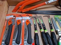 Assortiment tuingereedschap - afbeelding 8 van  12