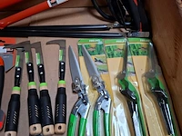 Assortiment tuingereedschap - afbeelding 9 van  12