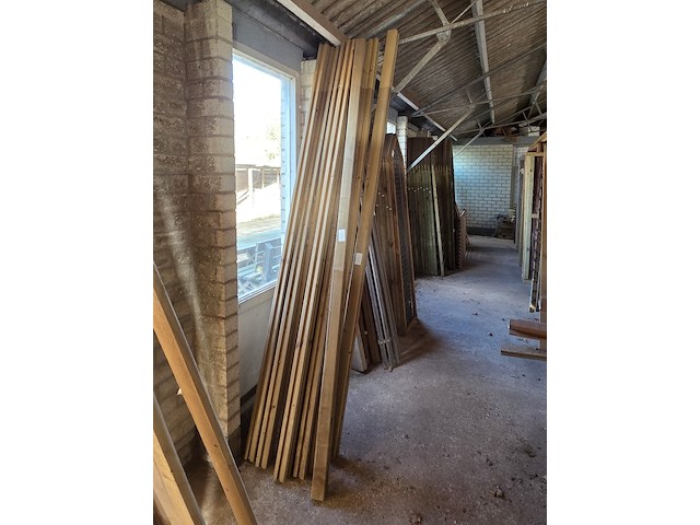 Assortiment tuinhout - afbeelding 4 van  9