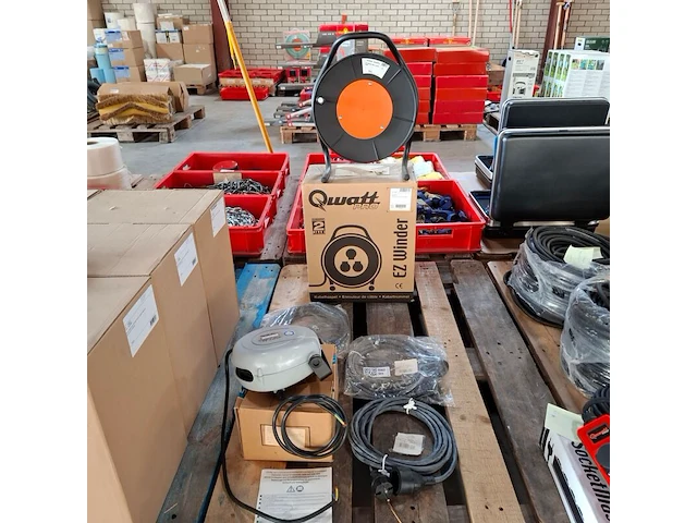 Assortiment verlengkabel en toebehoren - afbeelding 1 van  6