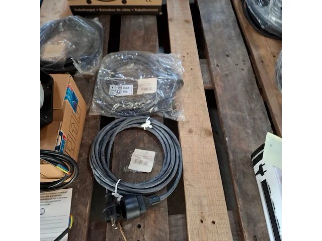 Assortiment verlengkabel en toebehoren - afbeelding 5 van  6