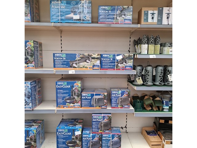 Assortiment vijver benodigdheden hozelock - afbeelding 1 van  30