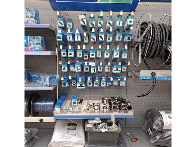 Assortiment vijver benodigdheden o.a. hozelock - afbeelding 1 van  30