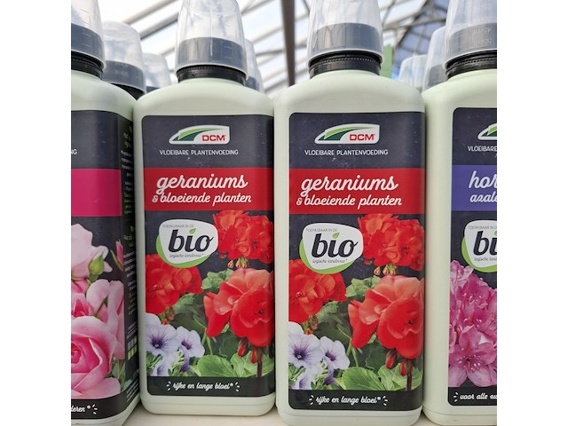 Assortiment voeding/meststof dcm - afbeelding 12 van  12
