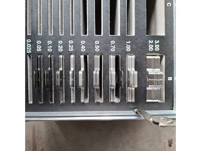 Assortiment vulplaatjes in koffer - afbeelding 5 van  5