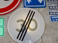Assortiment waarschuwings/aanduidingsborden - afbeelding 4 van  7