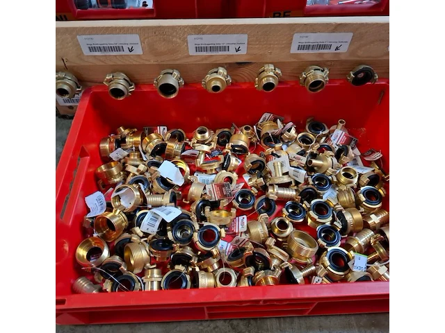 Assortiment waterkoppelingen o.a. gardena - afbeelding 5 van  18