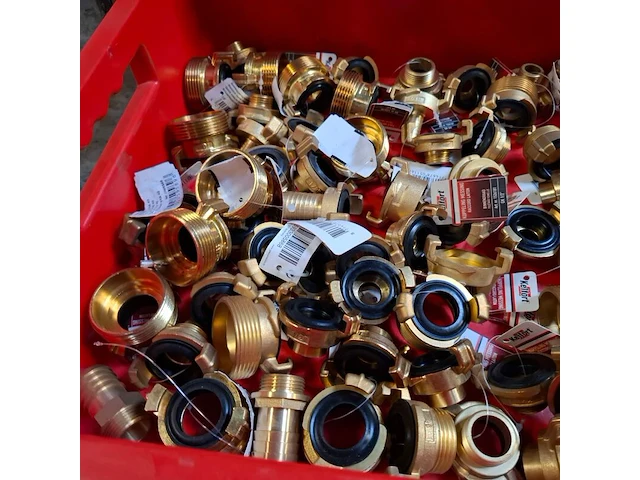Assortiment waterkoppelingen o.a. gardena - afbeelding 6 van  18
