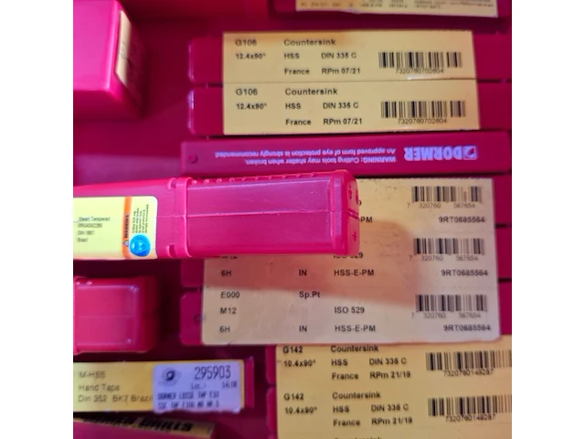 Assortiment wringijzers, boren en machinetappen dormer - afbeelding 2 van  14