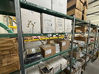 Assortiment zonnepaneel bevestigingsmateriaal o.a. van der valk - afbeelding 1 van  9