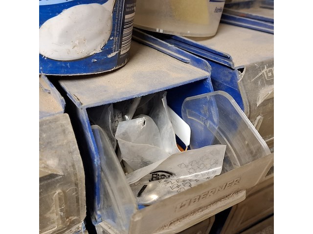 Assortimentdoos met ijzerwaar - afbeelding 3 van  15