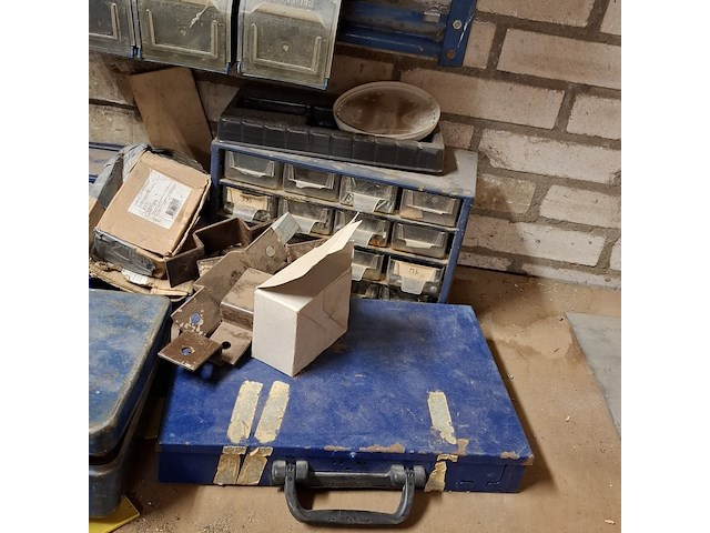 Assortimentdoos met ijzerwaar - afbeelding 7 van  15