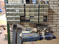 Assortimentdoos met ijzerwaar - afbeelding 1 van  15