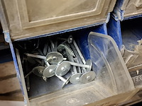 Assortimentdoos met ijzerwaar - afbeelding 15 van  15