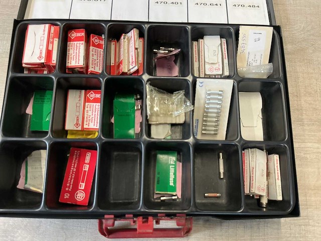 Assortimentdoos zekeringen - afbeelding 2 van  3