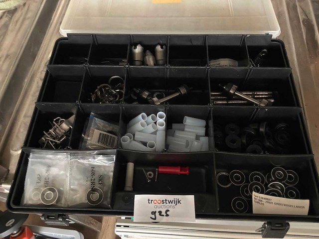 Assortimentkoffer m machineonderdelen - afbeelding 2 van  2