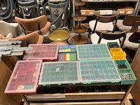 Assortimentkoffers/bakjes met inhoud (13x)