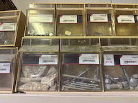 Assortimentsbakken met ijzerwaren - afbeelding 2 van  9