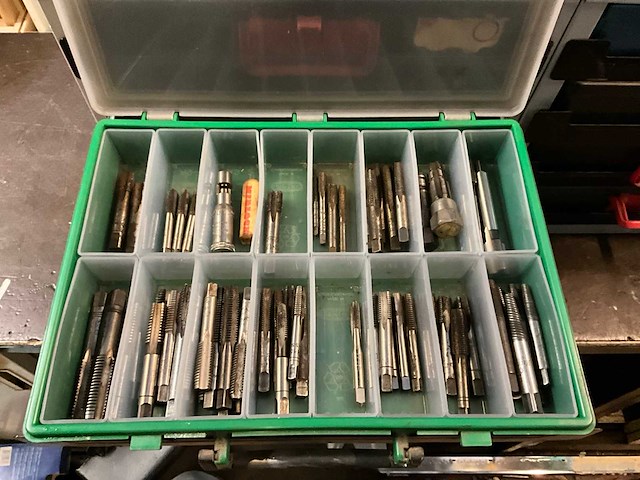 Assortimentskoffer 32x25cm + inhoud + würth ladebox (9x) - afbeelding 3 van  6