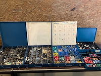 Assortimentskoffer + inhoud (5x) - afbeelding 1 van  7