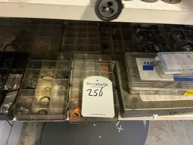 Assortimentskoffer met inhoud (9x) - afbeelding 2 van  6