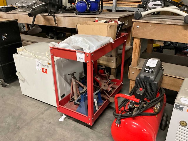 Assteunen en divers - afbeelding 1 van  3