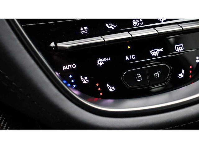 Aston martin - dbx - 4.0 v8 707 - s-632-fv - 2023 - afbeelding 13 van  39