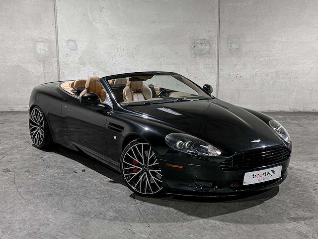 Aston martin db9 volante 6.0 v12 517pk 2010 cabriolet, p-330-gj youngtimer - afbeelding 2 van  52