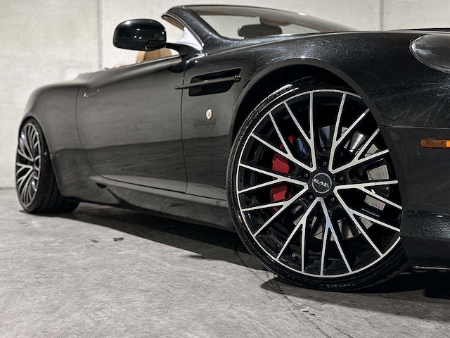 Aston martin db9 volante 6.0 v12 517pk 2010 cabriolet, p-330-gj youngtimer - afbeelding 4 van  52