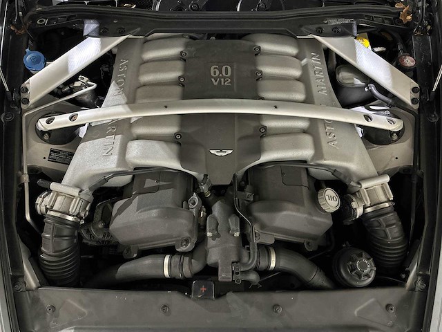 Aston martin db9 volante 6.0 v12 517pk 2010 cabriolet, p-330-gj youngtimer - afbeelding 46 van  52