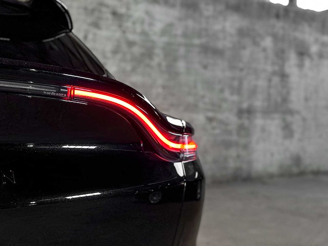 Aston martin dbx 4.0 v8 1913 551pk 2020 (1 of 500), hnt-92-v - afbeelding 16 van  25
