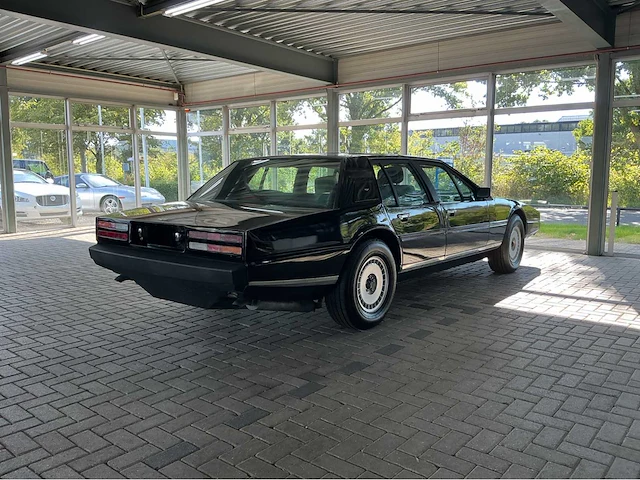 Aston martin lagonda 5.3 v8 automatic | 1985 | british luxury & futuristic design - afbeelding 24 van  26