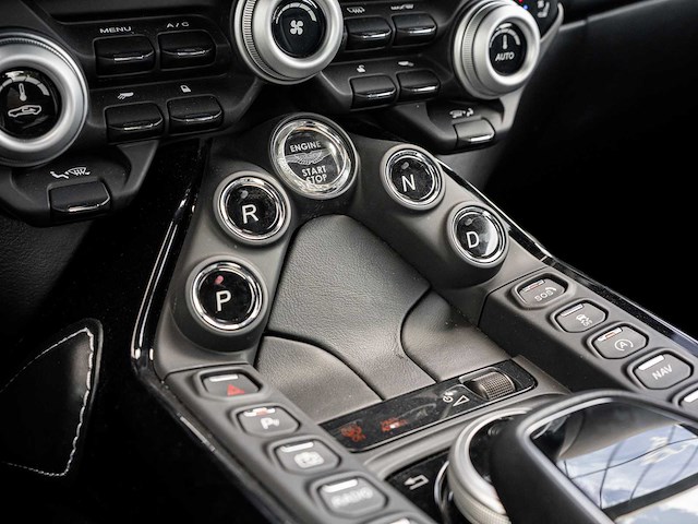 Aston martin vantage 4.0 v8 510pk 2021, x-777-dl - afbeelding 44 van  86