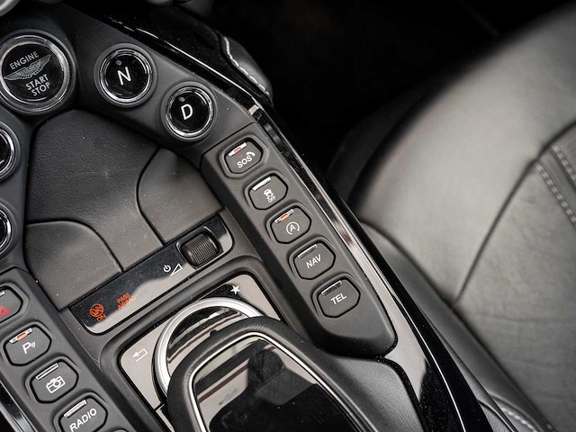 Aston martin vantage 4.0 v8 510pk 2021, x-777-dl - afbeelding 48 van  86