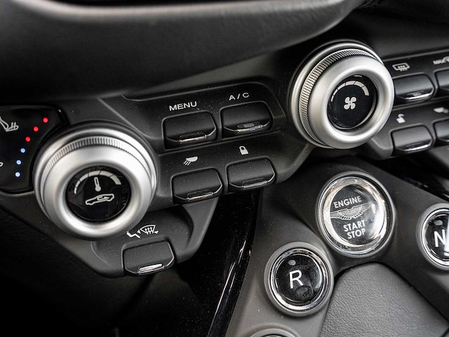 Aston martin vantage 4.0 v8 510pk 2021, x-777-dl - afbeelding 51 van  86