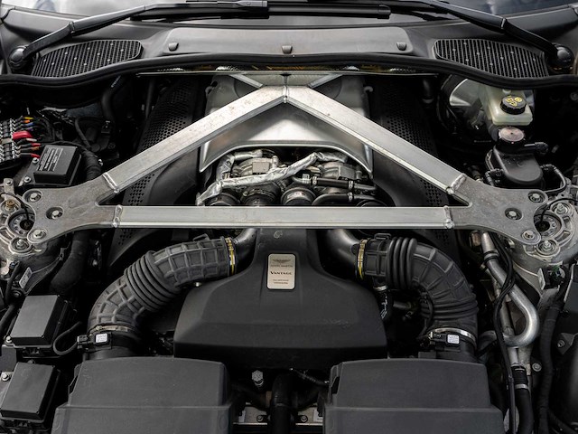 Aston martin vantage 4.0 v8 510pk 2021, x-777-dl - afbeelding 79 van  86