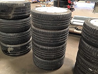 Aston martin velgen met banden (4x) - afbeelding 1 van  2