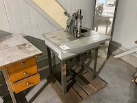 Astor 61 knopen persmachine - afbeelding 1 van  4